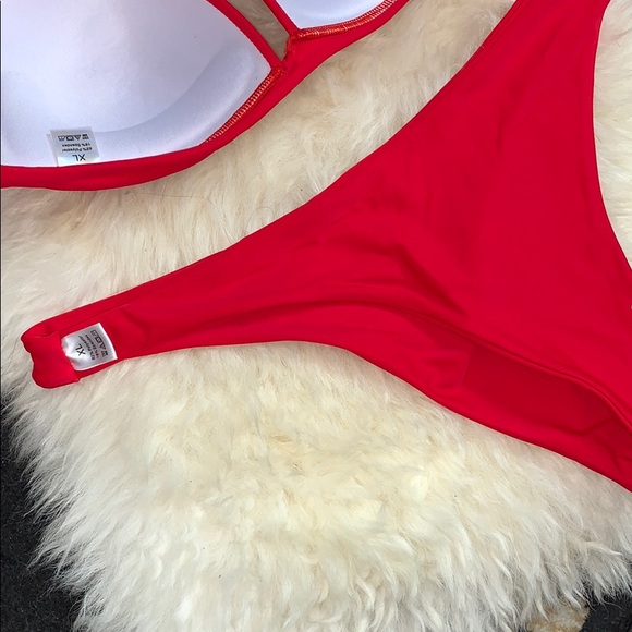 Fire Red bikini set - Picture 4 of 4